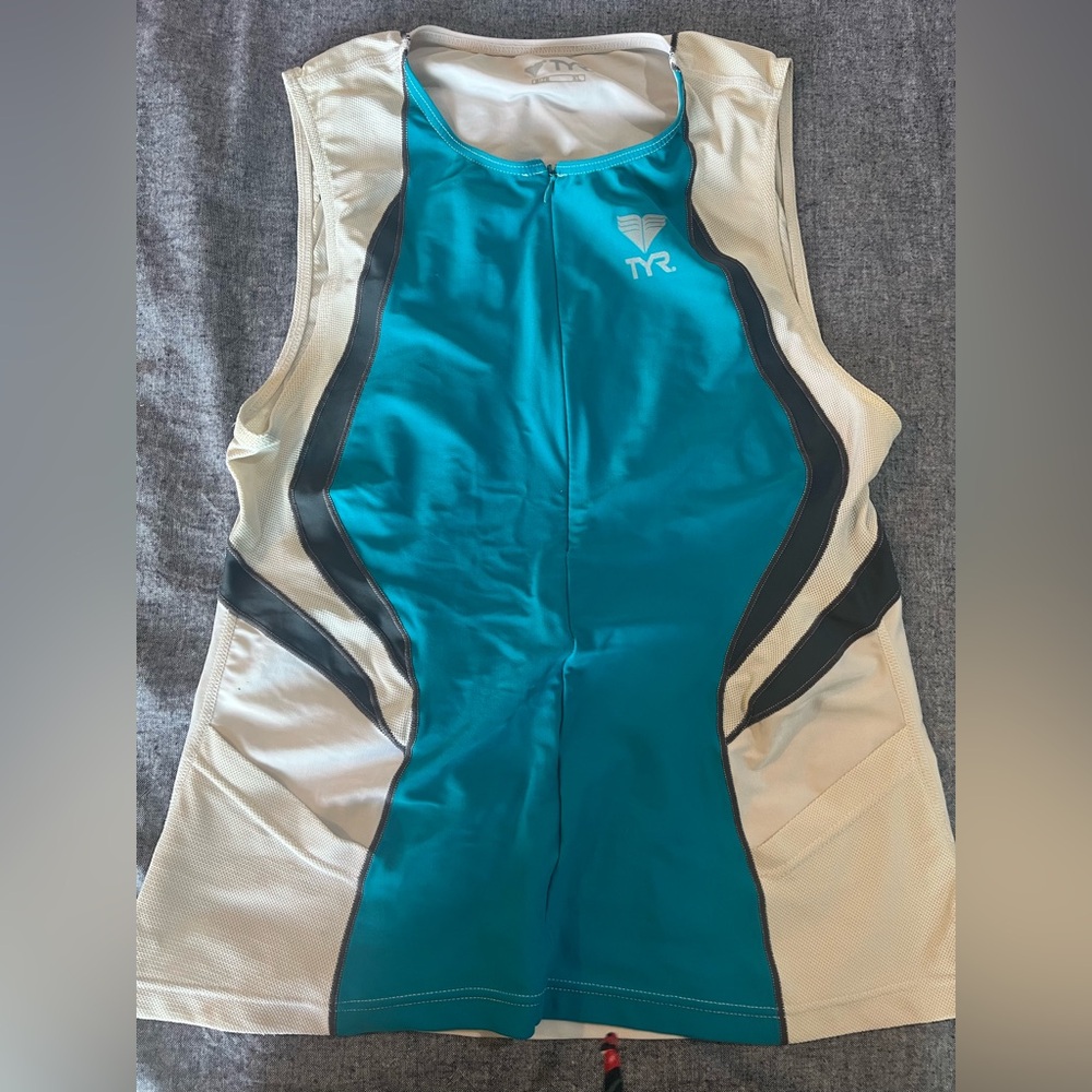 TYR Triathlon Sleeveless Top in Teal and Cream